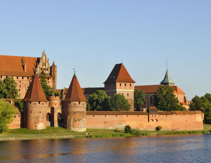 Malbork Castle Tour: 6-Hour Private Tour - Key Points