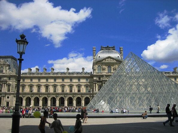 Mamma Mia! Paris Louvre Museum Guided Tour Kid-Friendly Activity - Key Points