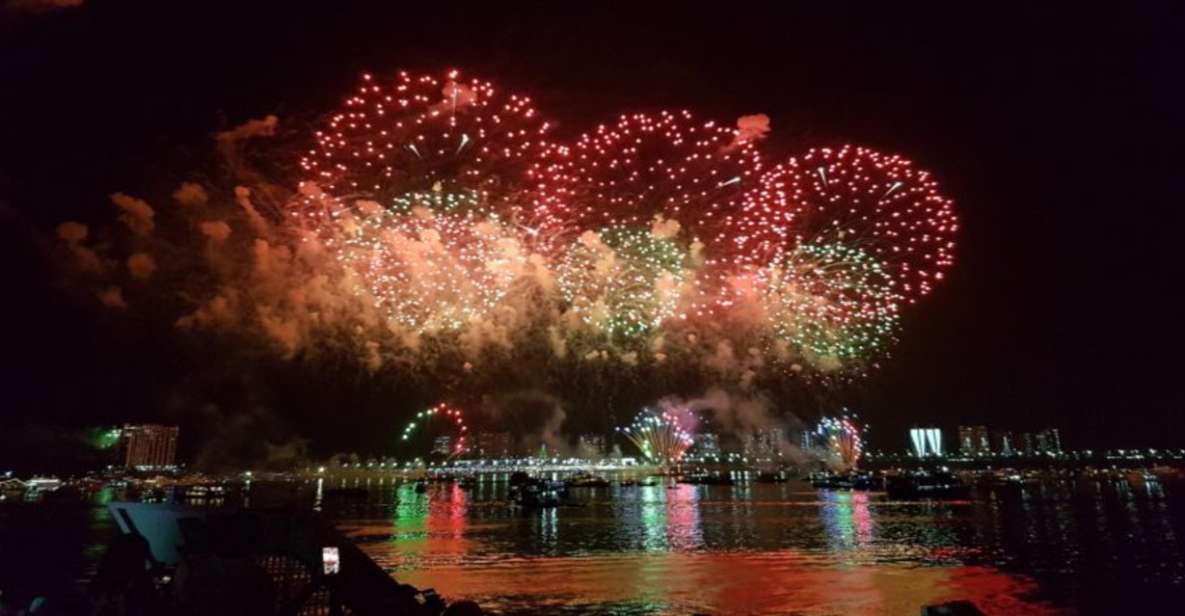 Manaus: Reveillon New Year's Eve Party Boat Tour - Key Points