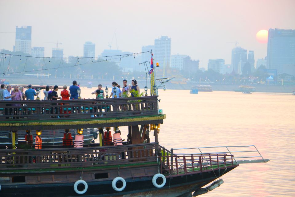 Mekong River Sunset Cruise - Key Points