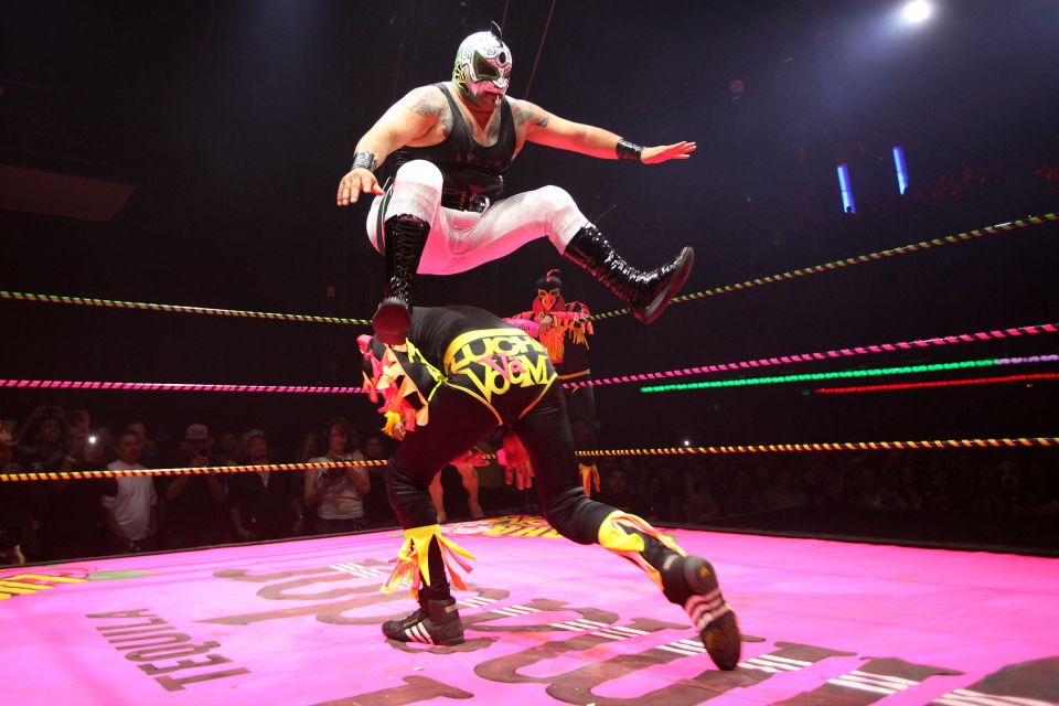 Mexico City: Lucha Libre Show With Tacos, Beer, and Mezcal - Key Points