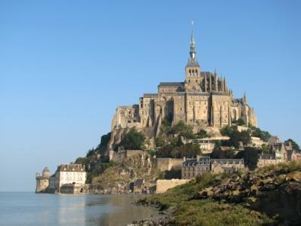 Mont St Michel Small Group Guided Day Tour by Minivan From Paris - Key Points