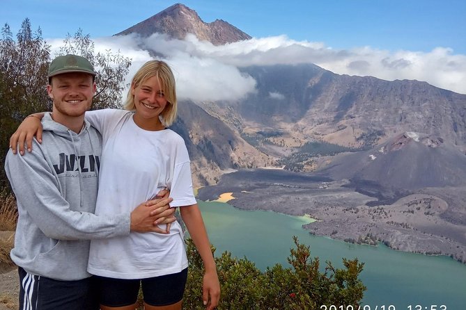 Mount Rinjani Trekking Summit Full View Point 3726m ( 2Days 1Night ) - Key Points