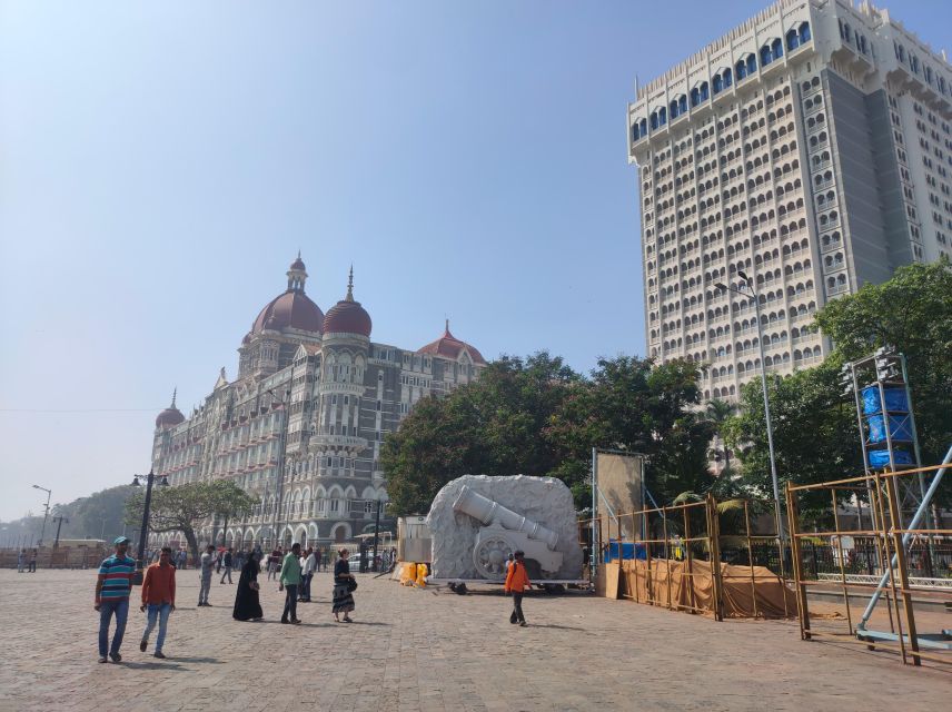 Mumbai: Major Bus Full Day Travel - Key Points