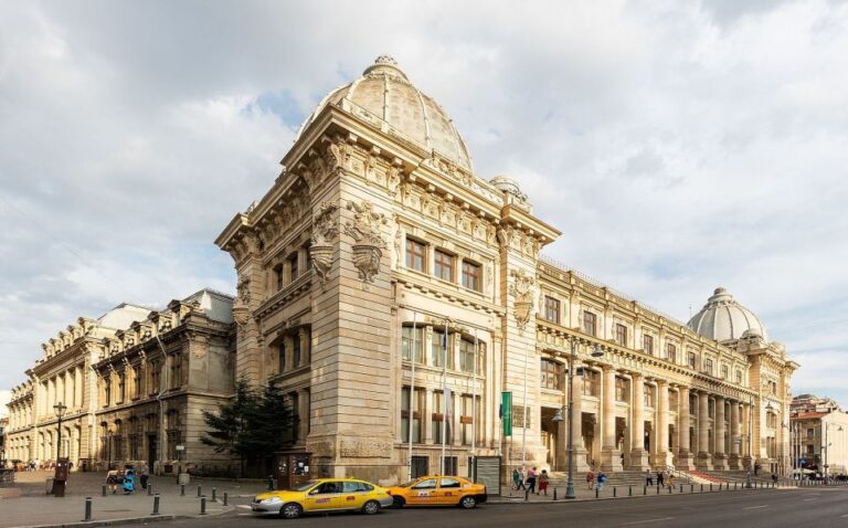 Museums and Galleries Walking Tour in Bucharest