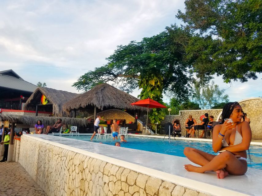 Negril Beach Experience & Rick's Cafe From Montego Bay - Key Points