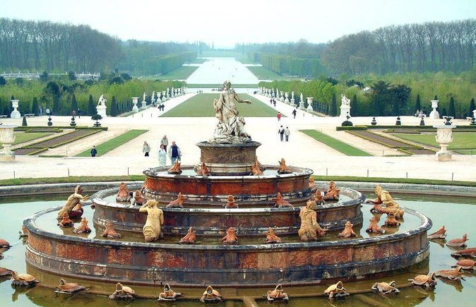 NEW Versailles Golf Cart Guided Tour Romantic Small Boat Escape With Champagne - Key Points