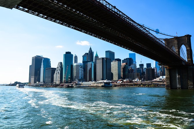 New York City Landmarks Circle Line Cruise - Just The Basics