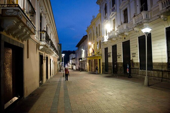 Night Tour in Quito With Free Time at La Ronda Street - Key Points