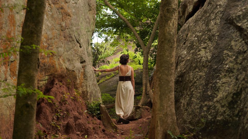 Non-Touristic Sigiriya on Tuktuk - Key Points