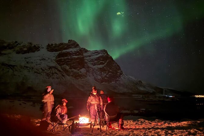 Northern Lights Tour With Hot Food and Drinks in Tromso - Tour Highlights