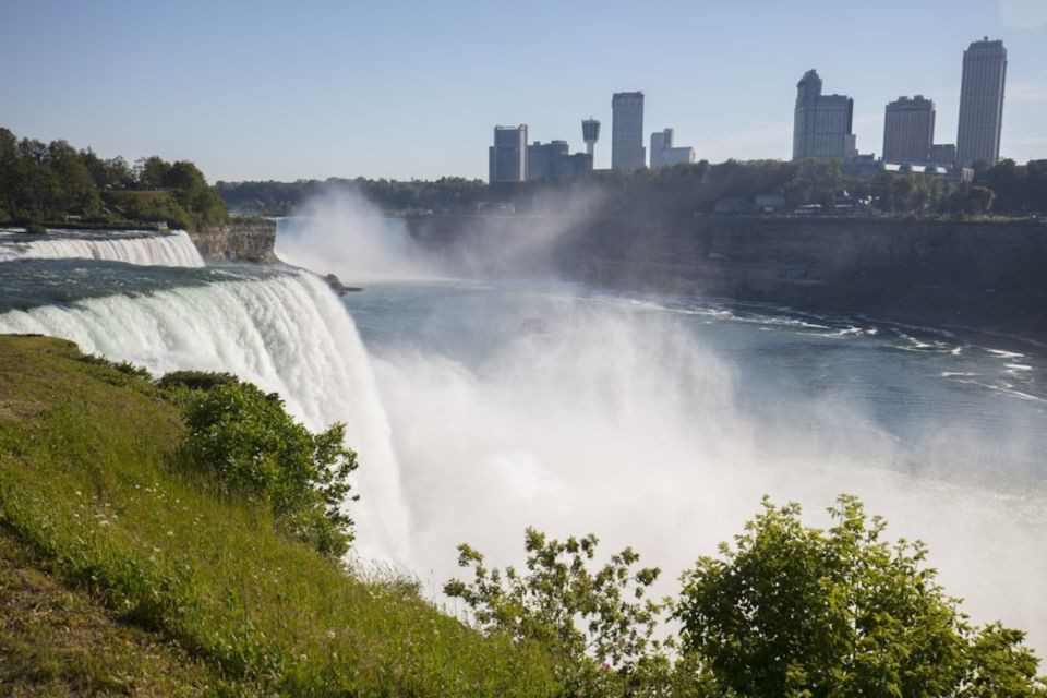 NYC: Niagara Falls, Toronto, Philadelphia, DC 5-Day Tour - Key Points