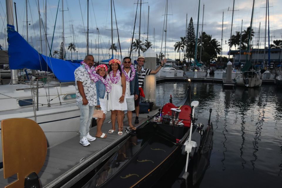 Oahu: Fireworks Cruise - Ultimate Luxury Gondola With Drinks - Key Points