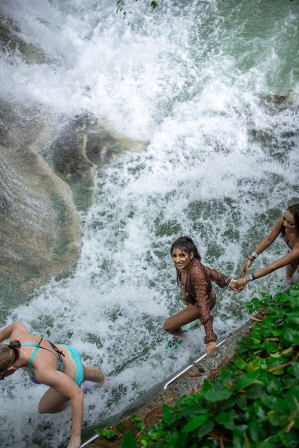 Ocho Rios: Dunn's River Climb & Zipline Over The Falls - Key Points