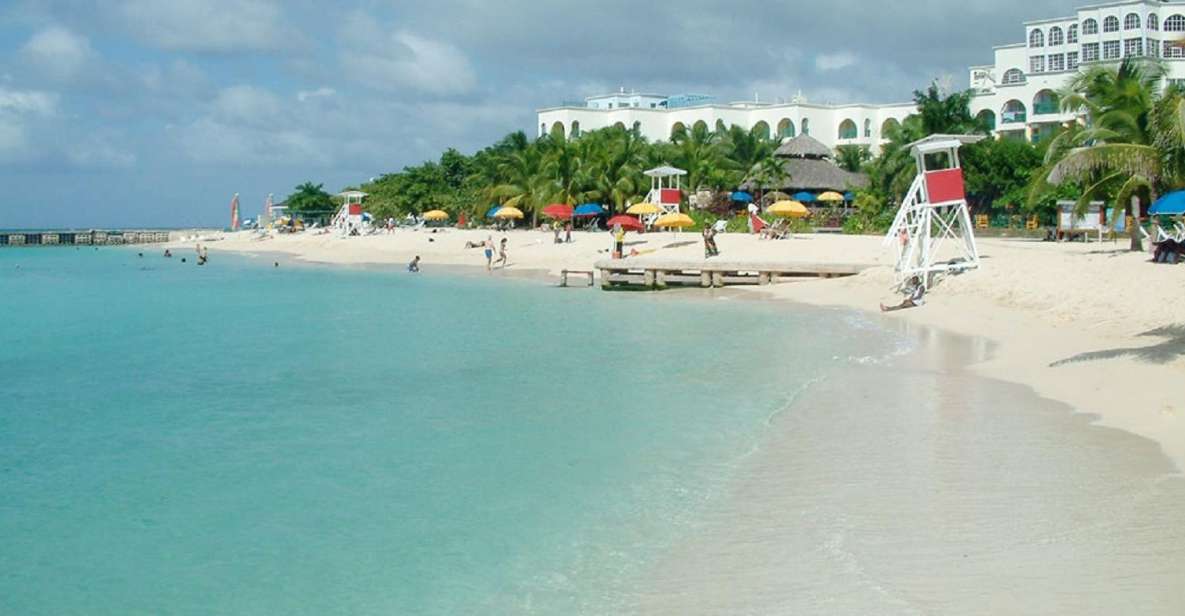 Ocho Rios: Dunn's River Falls and Bamboo Blu Beach Club - Just The Basics