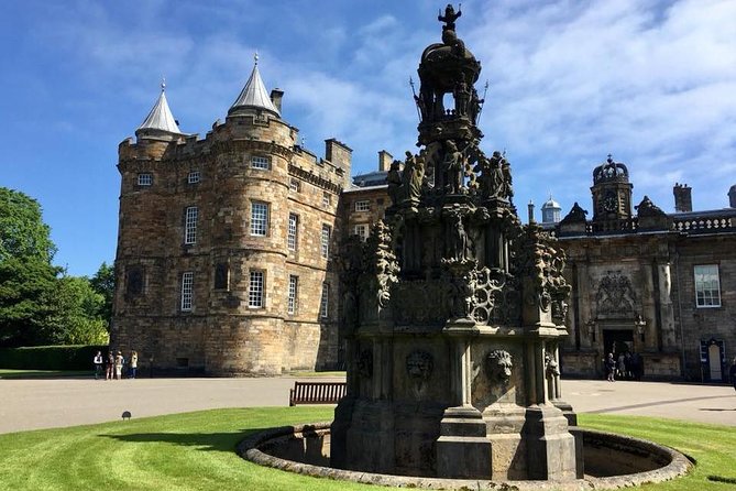 Outlander Walking Tour of Edinburghs Old Town - Tour Highlights