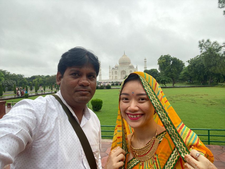 Overnight Agra Tour From Mumbai With Return Flights - Key Points