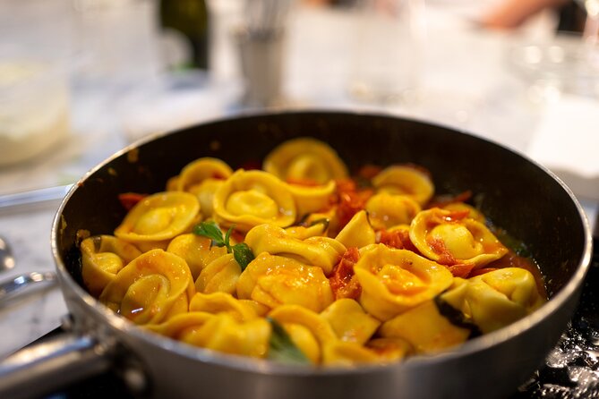 Pasta & Risotto Cooking Class in Milan and Market Food Tour - Key Points