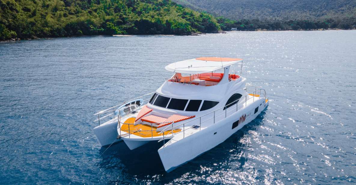 Pattaya: Private Catamaran Island Hopping - Key Points