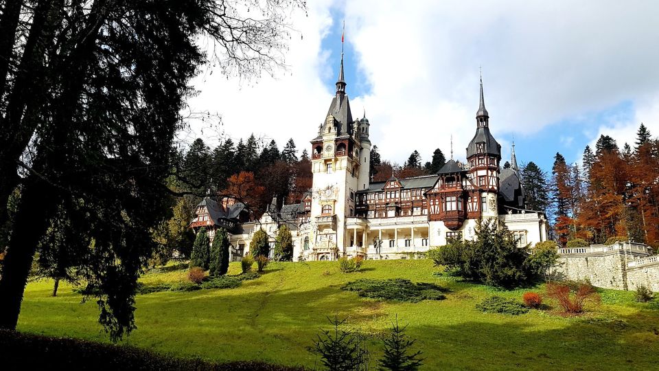 Peleș Castle, Bran Castles and Brasov City - Private Tour - Key Points