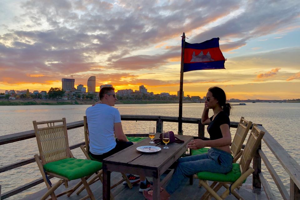 Phnom Penh: Sunset Cruise With Unlimited Beer and Drinks - Key Points