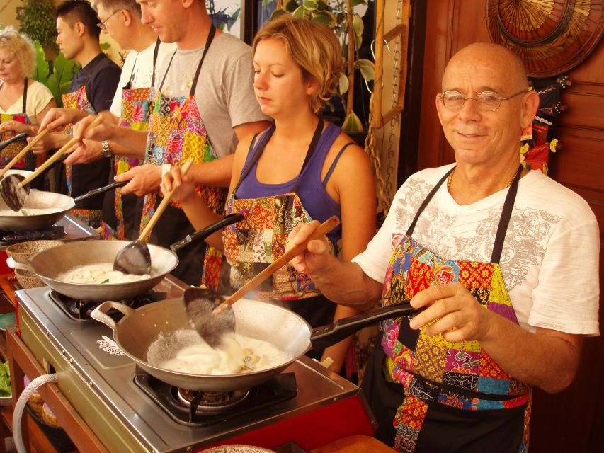 Phuket: Authentic Thai Cooking Class - Key Points