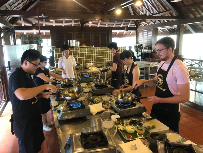 Phuket - Blue Elephant Thai Cooking Class With Market Tour - Key Points