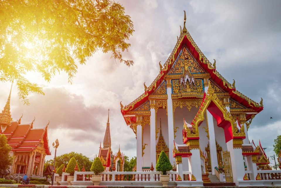 Phuket: Old Town, Big Buddha, and Wat Chalong Van Tour - Key Points