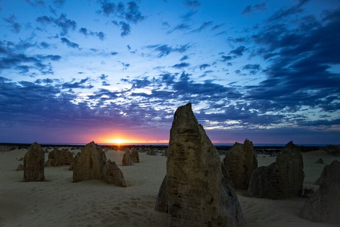 Pinnacles Desert Sunset Stargazing Tour - Just The Basics