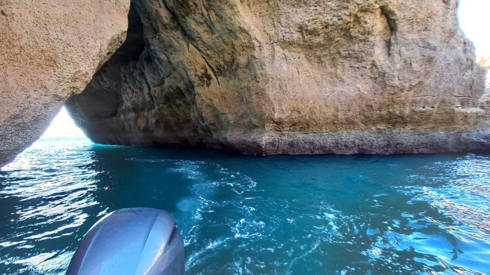 Portimão: Private Boat Trip to Benagil Caves - Key Points
