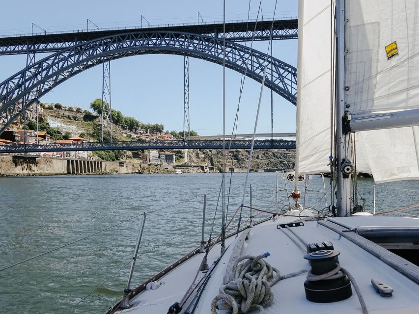 Porto: Romantic Sailboat Cruise - Key Points