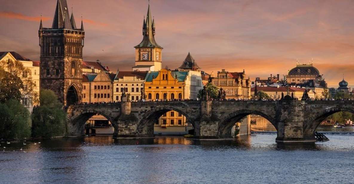 Prague: 2-Hour Dinner Cruise With Transfers - Key Points