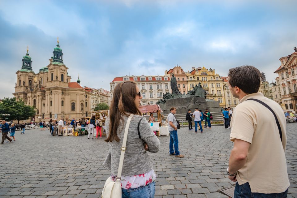 Prague: 3-Hour Walking Tour of Old Town & Prague Castle - Key Points