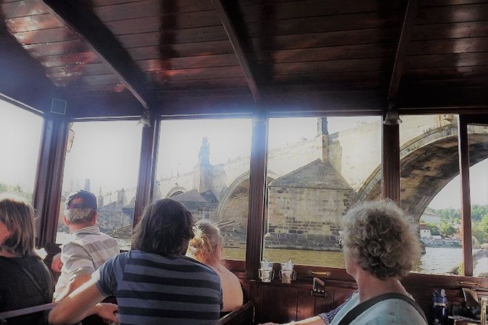 Prague: 6-Hour Tour With River Boat Cruise and Lunch - Key Points