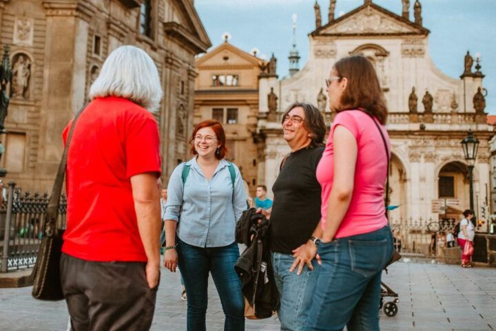 Prague: Award-Winning Old Town Food Tour With 4 Drinks Incl. - Key Points