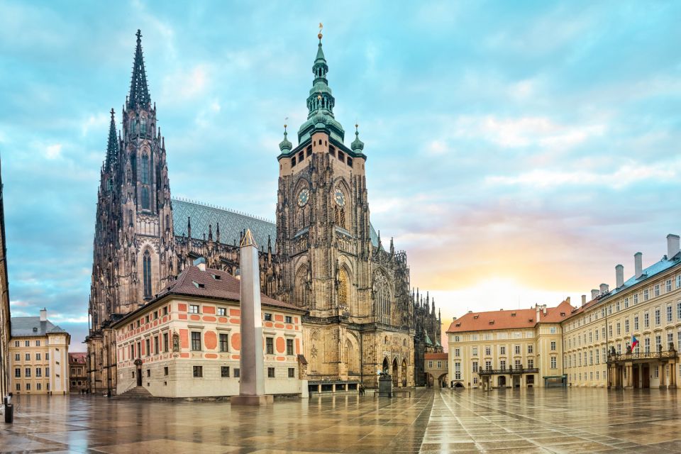 Prague Castle & Castle District: 2-Hour Guided Tour - Key Points