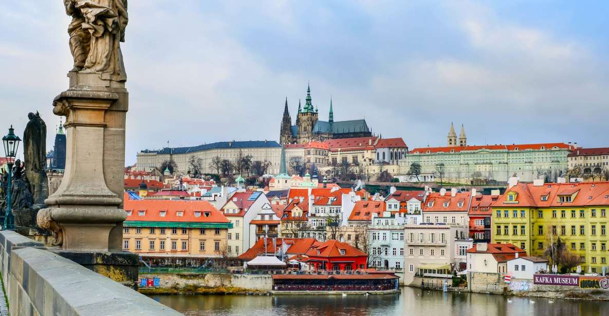 Prague: Grand City Tour by Bus and by Foot - Key Points