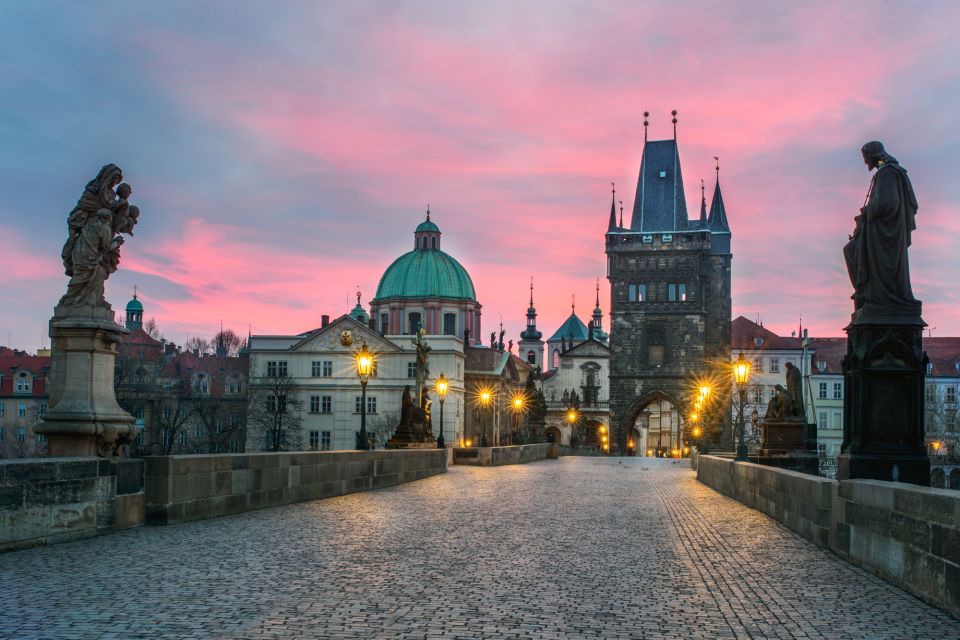Prague: Highlights Self-Guided Scavenger Hunt & Walking Tour - Key Points