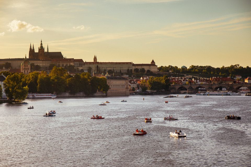 Prague: Private City Highlights Tour - Key Points