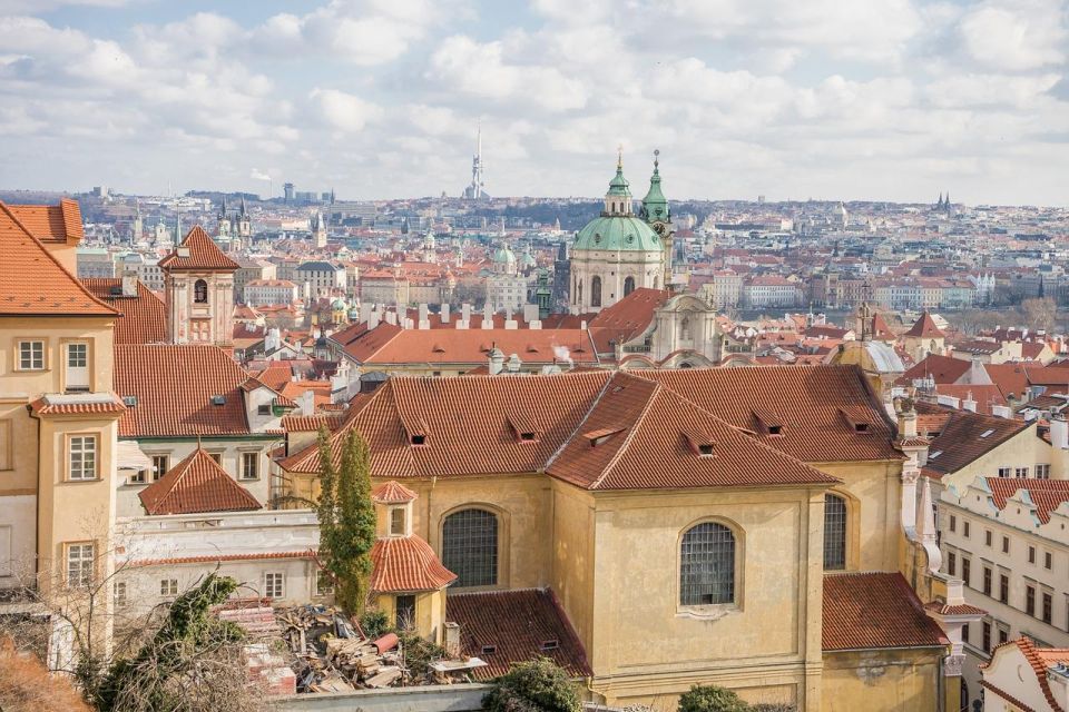 Prague: Tour Around Prague Royal Castle - Key Points