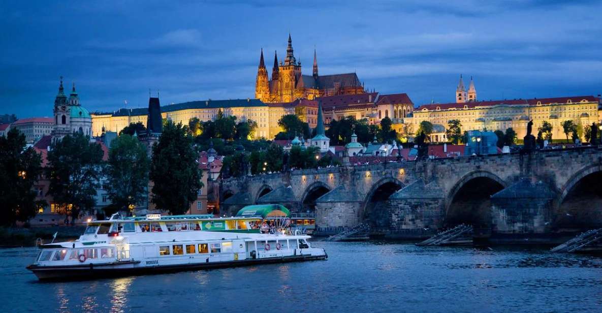Prague: Vltava River Evening Dinner Cruise - Key Points