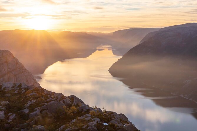 Preikestolen Sunrise Hike And Breakfast Buffet - Sunrise Hike Meeting Point