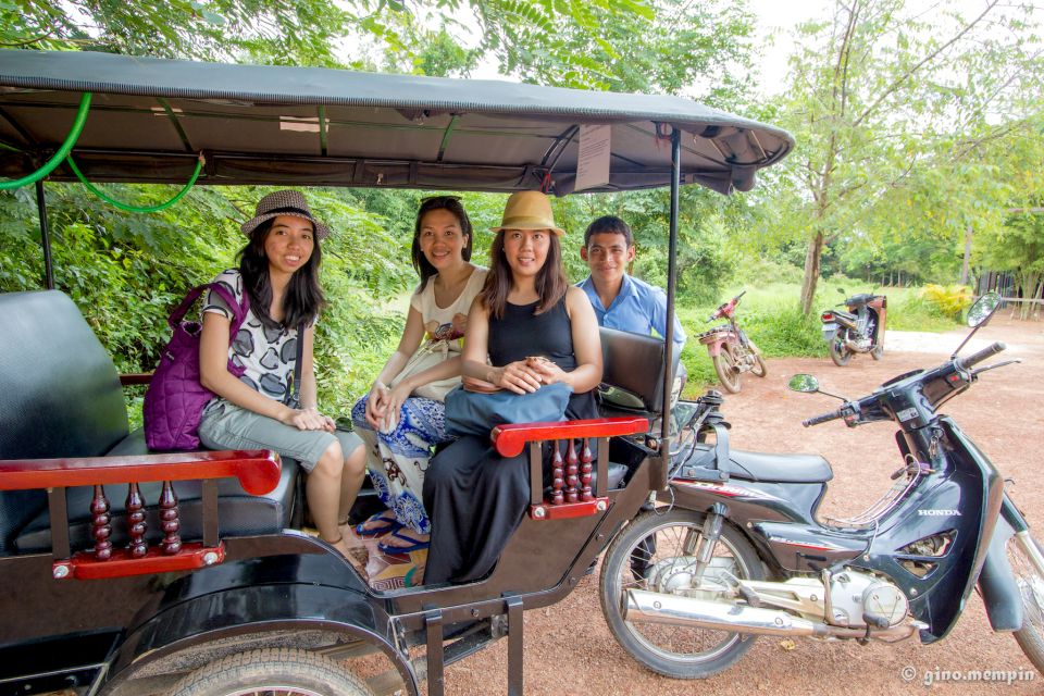 Private Angkor Wat Small Tour Leading by Expert Guide - Key Points