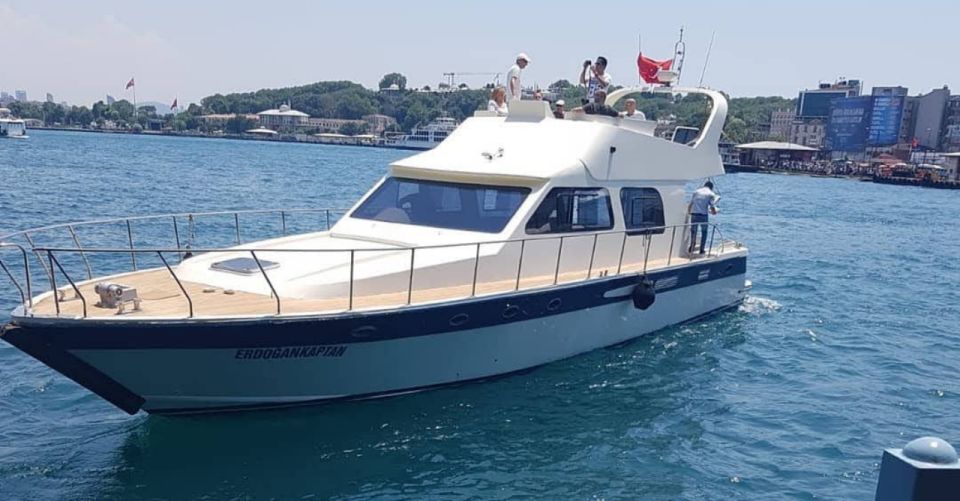 Private Bosphorus Sightseeing Cruise By Luxury Yacht - Key Points