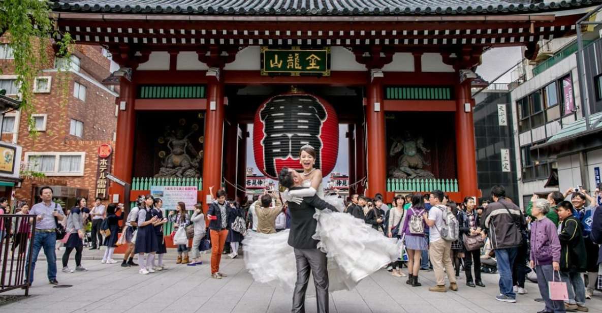Private Couples' Photoshoot in Tokyo W/ Professional Artists - Key Points