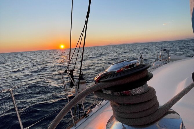 Private Cruise Sunset With Meal in Santorini - Just The Basics