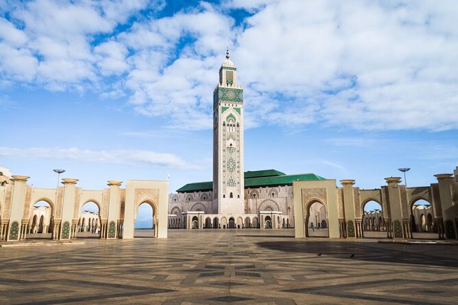 Private Day Tour in Casablanca Discover The Best City With Guide - Expert Guided Tour Itinerary