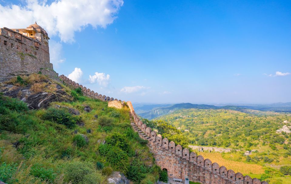 Private Day Tour to Kumbhalgarh Fort & Ranakpur Jain Temple - Key Points