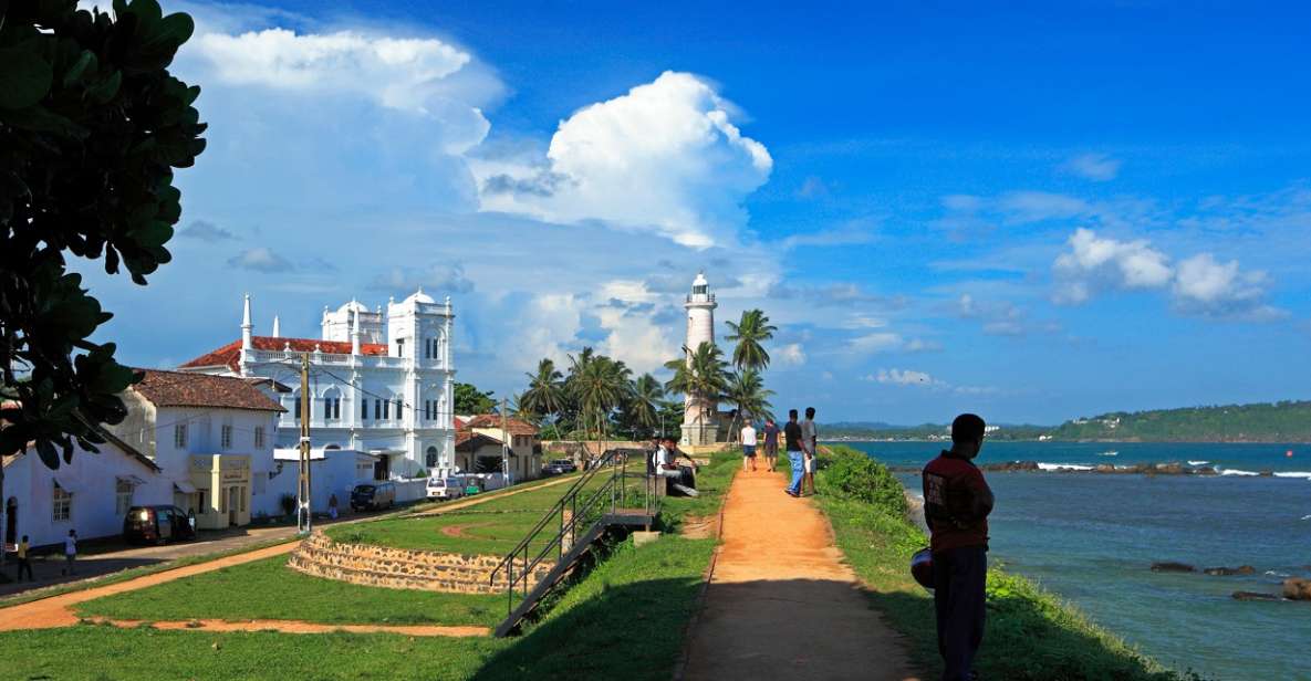 Private Guided Cycling Tour to Galle Fort - Key Points