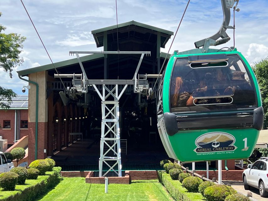 Private Johannesburg Wine Tasting and Cableway Half Day Tour - Just The Basics